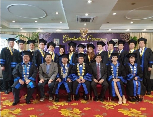 STIE IEU Holds Graduation Ceremony at Bukit Dar...